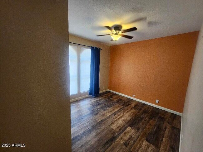 Building Photo - 8903 W El Caminito Dr
