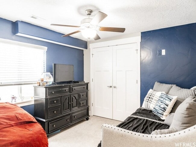 Building Photo - Amazing Six Bedroom Home, Draper, 3200 sq ...