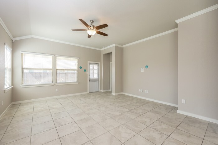 Building Photo - 13312 Canyon Mdw
