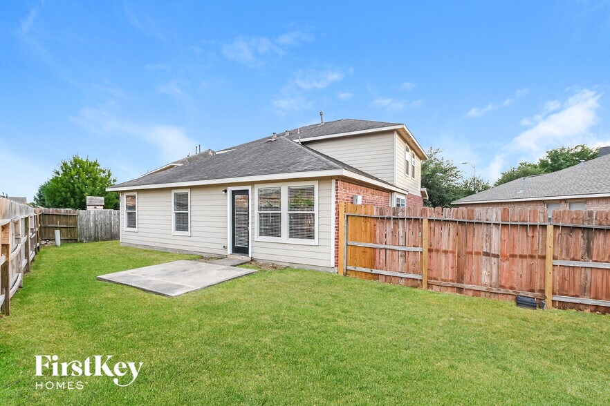 Building Photo - 18126 Hillock Glen Ln
