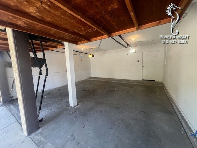 Building Photo - 2 BR 1 BA Condo in San Pedro