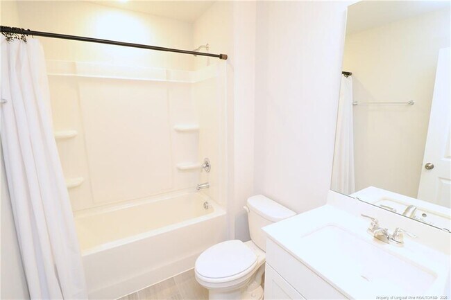Building Photo - 2122 Terrawood Dr