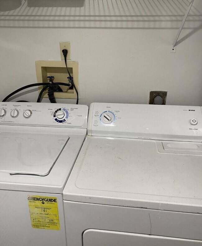 Building Photo - 1280 S Alhambra Cir