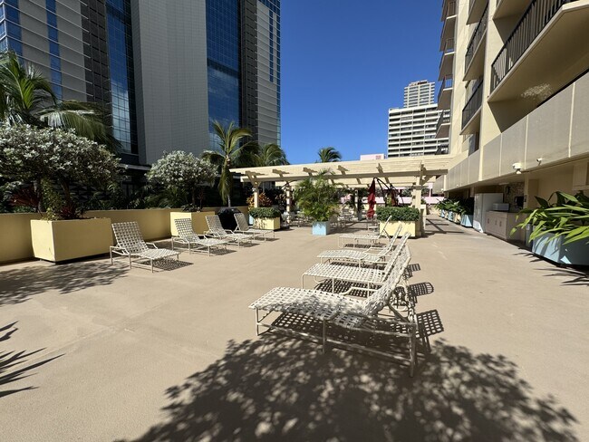 Building Photo - 2140 Kuhio Ave.