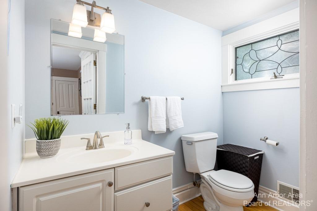 1st floor powder room - 413 5th St