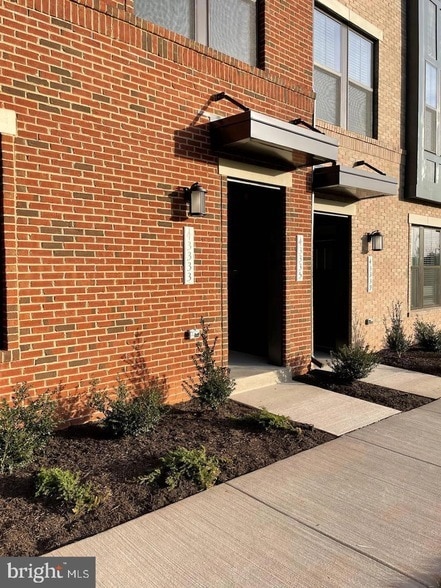 Building Photo - 43357 Radford Divide Ter