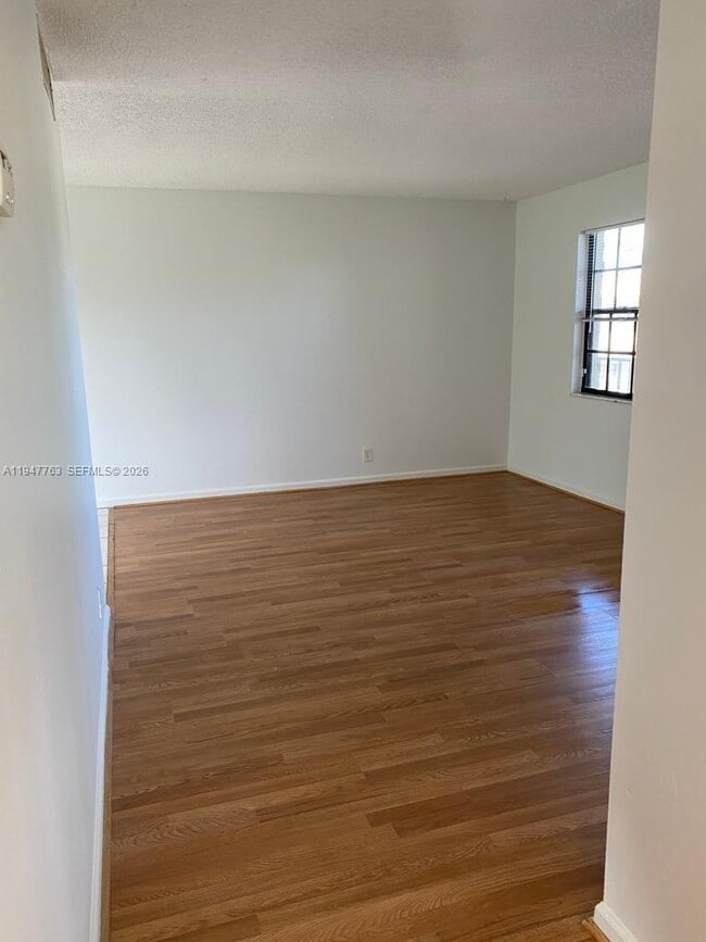 Building Photo - 4171 Oak Terrace Dr