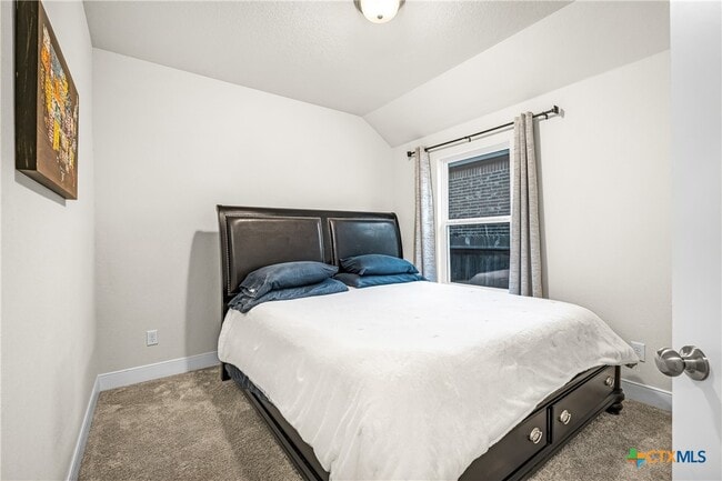 Building Photo - 2263 Bluewood St