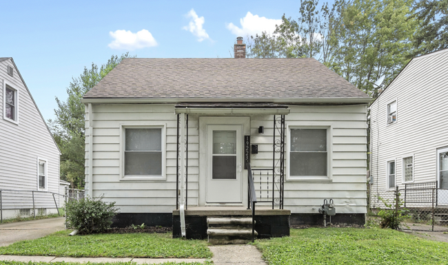 Primary Photo - 19223 Beaconsfield St
