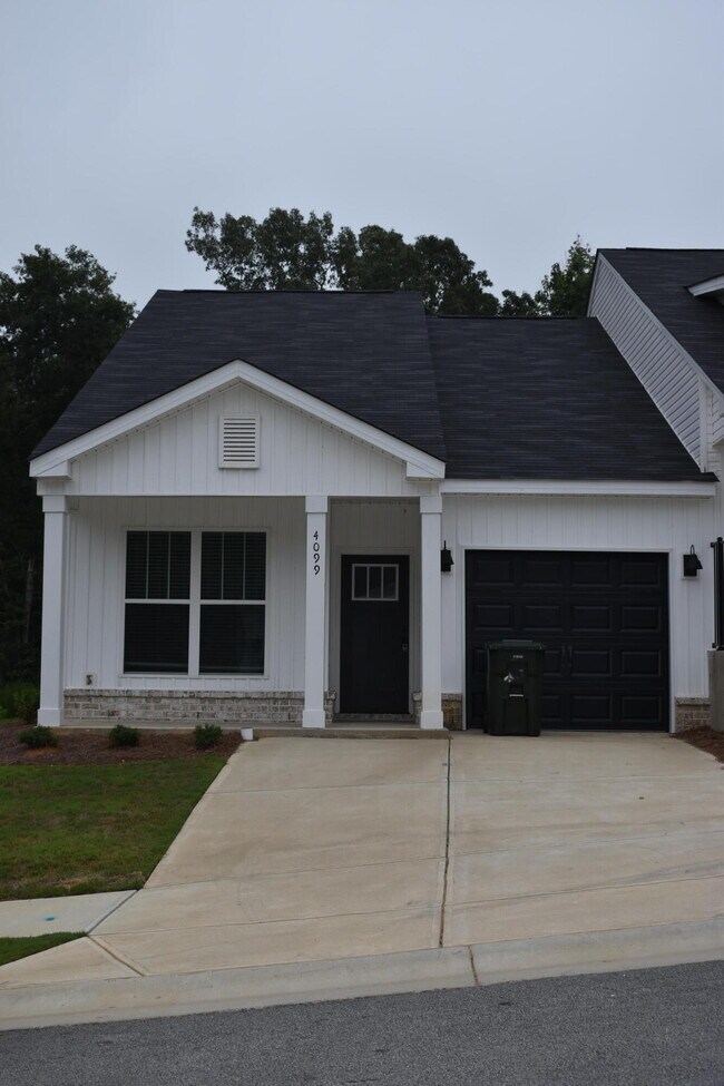Building Photo - 4099 Taylor Pond Rd