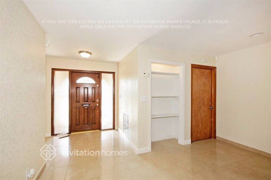 Building Photo - 11151 NW 36th Ct