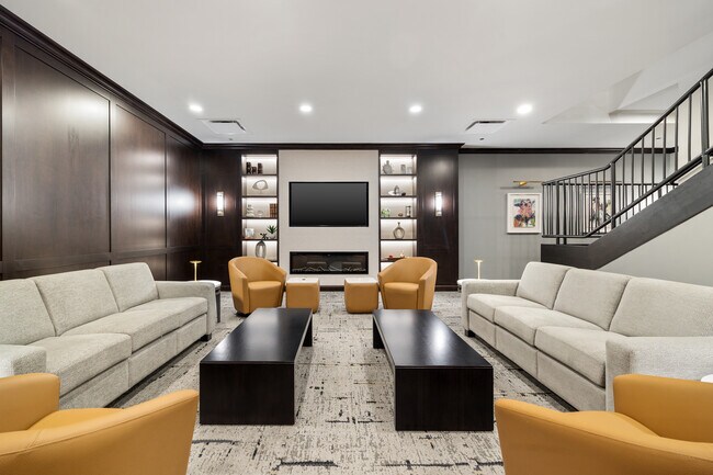 Building Photo - 310 S Michigan Ave