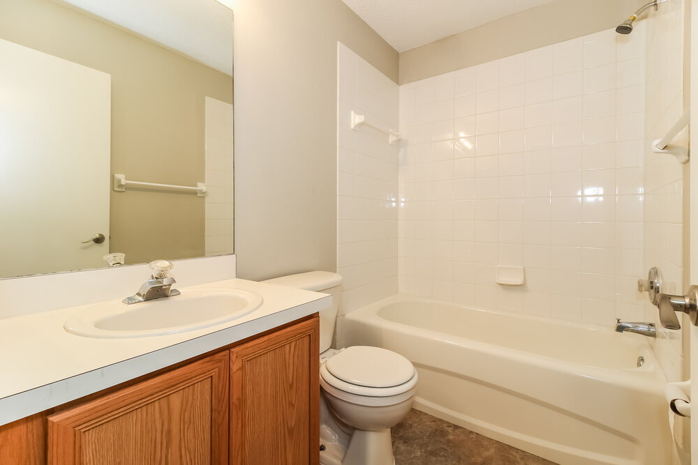 Building Photo - 7131 Waterside Dr