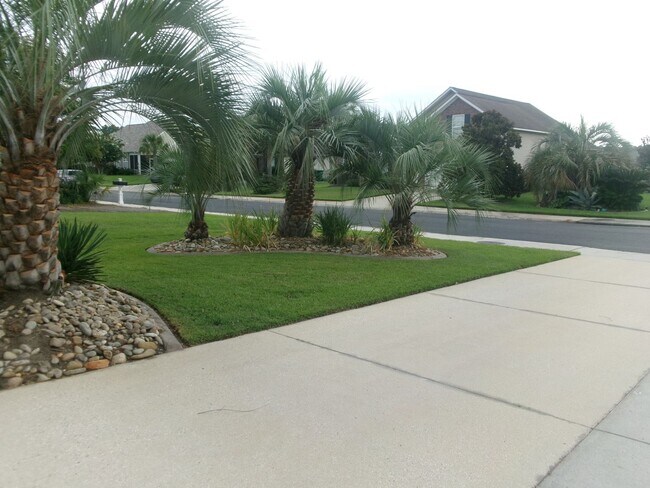Building Photo - 4 bedroom, 3 bath home in Surfside Beach Club