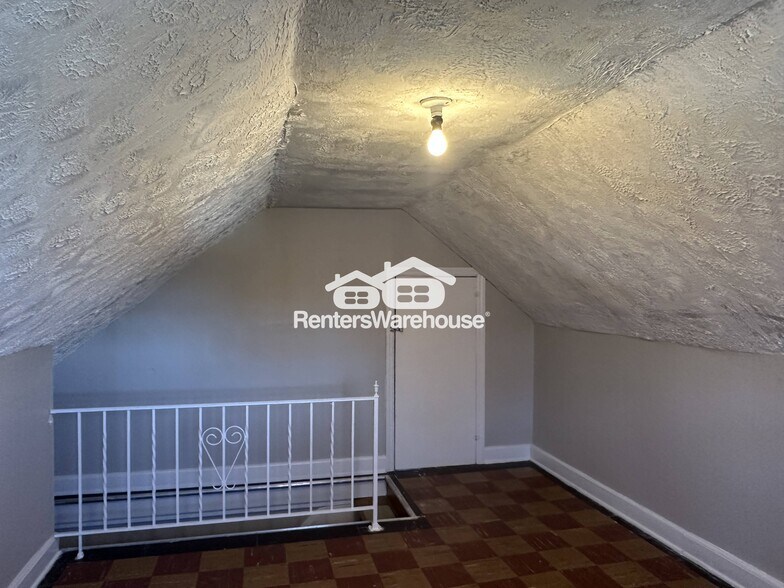 Building Photo - 3203 Glendale Ave