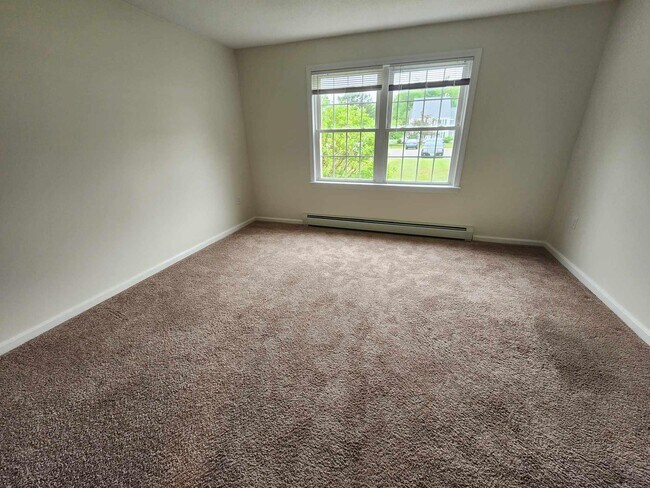 Building Photo - 309 Springbrook Cir