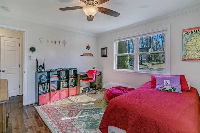 Building Photo - 6612 Kerns Rd