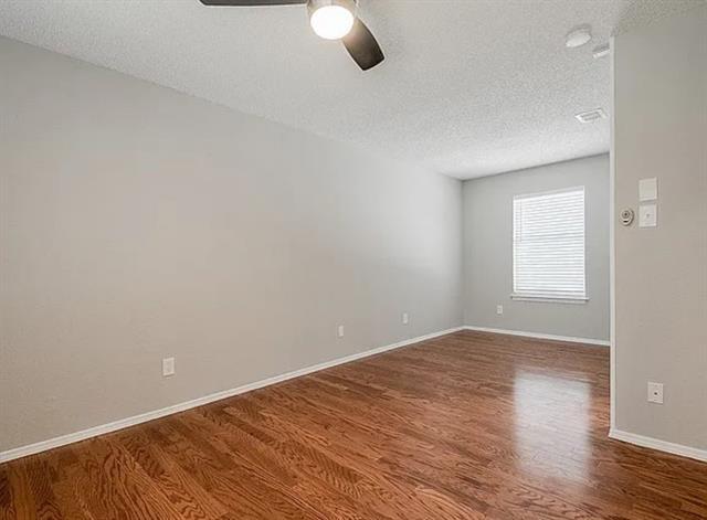 Building Photo - 520 Pecan Acres Ct