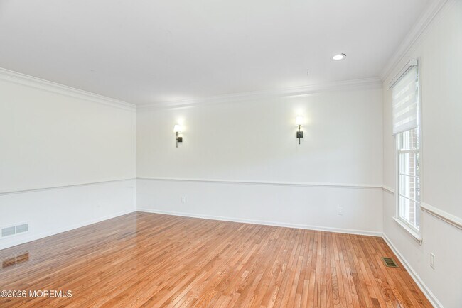 Building Photo - 9 Mackenzie Ct