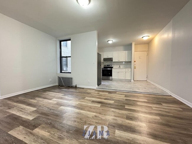 Building Photo - 9816 Fourth Avenue