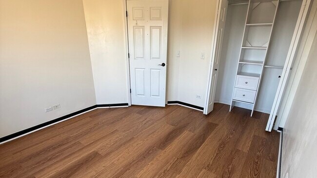 Building Photo - 286 Wolverine Dr