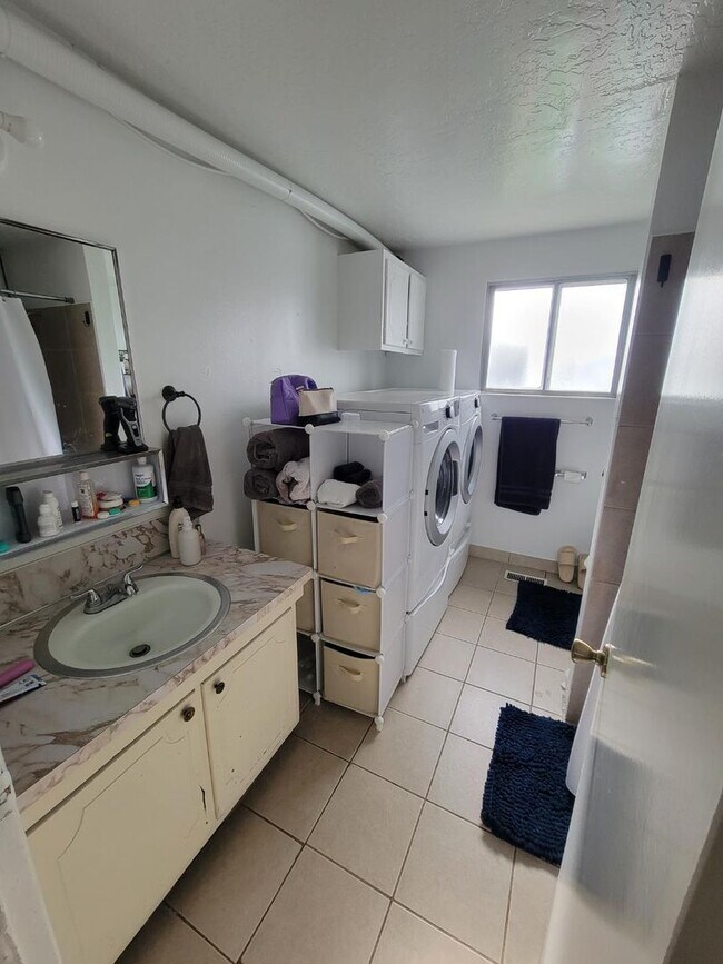 Building Photo - 2 bedroom 1 bath in South Orem