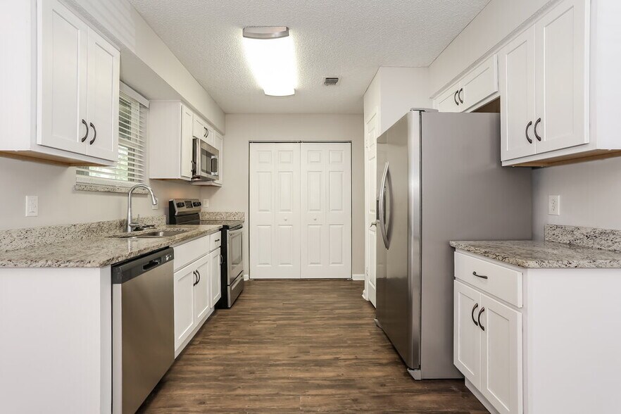 Building Photo - 3695 Deer Crossing Pl