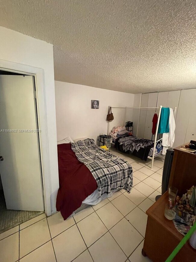 Building Photo - 19781 SW 114th Ave