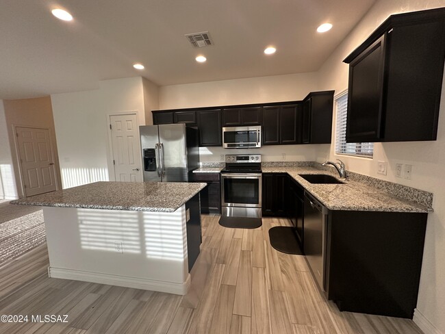 Building Photo - 6257 W Yew Pine Way