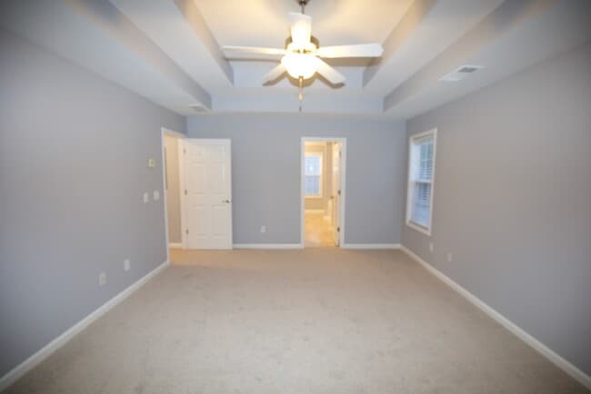 Building Photo - 7897 The Lakes Point