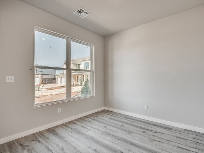 Building Photo - 500 NW 176th Terrace