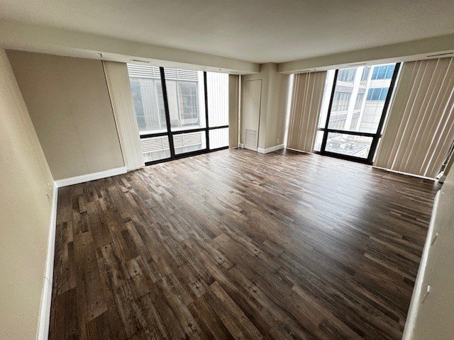 Building Photo - 125 SW Jefferson Ave