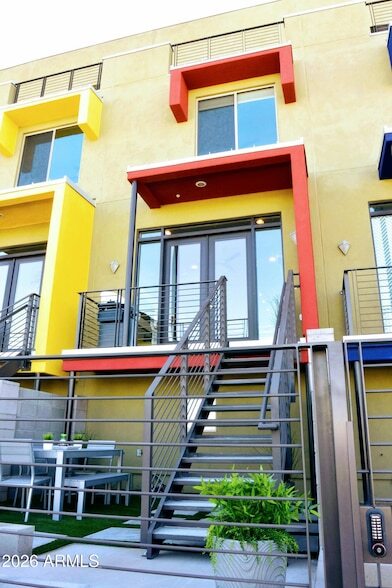 Building Photo - 516 E Ames Pl