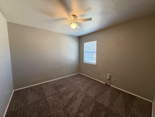 Building Photo - 4608 Belton Ave