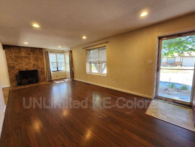 Building Photo - 10833 W Patterson Pl