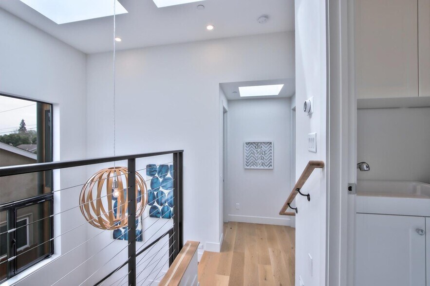 stair - 363 Beemer Ave