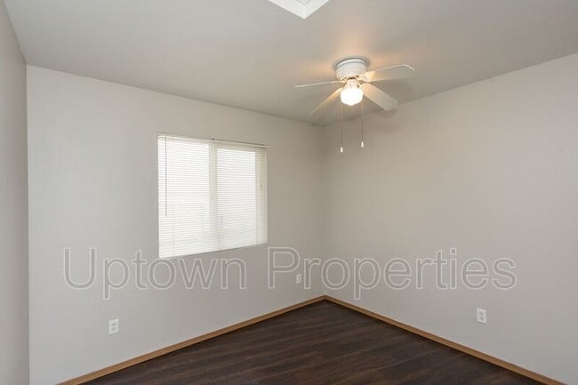 Building Photo - 7230 NE 18th Ave