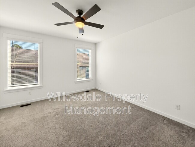 Building Photo - 1235 Corkery Ridge Ct