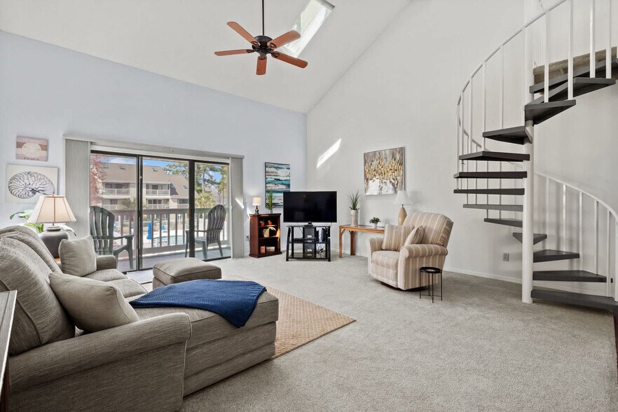 Building Photo - 1920 Bent Grass Dr