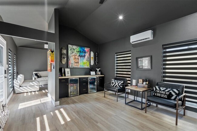 Building Photo - 310 Saddle Blanket Dr