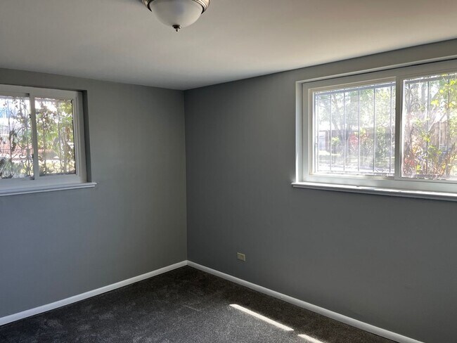 Building Photo - 1693 S Vrain St