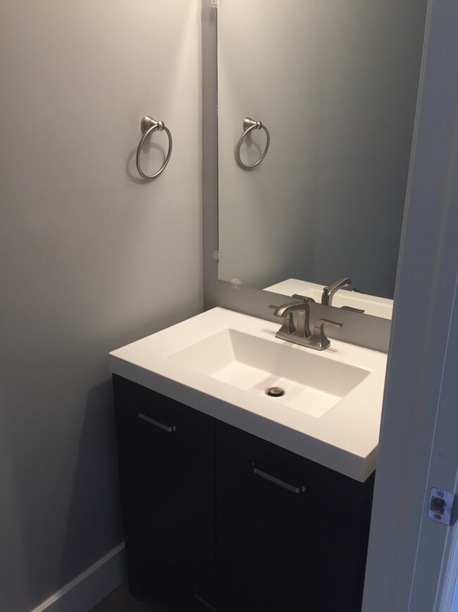 Building Photo - Beautiful 2 bed 1.5 bath home in Macungie