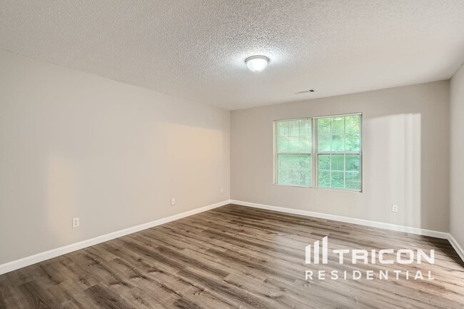 Building Photo - 210 Signet Ct