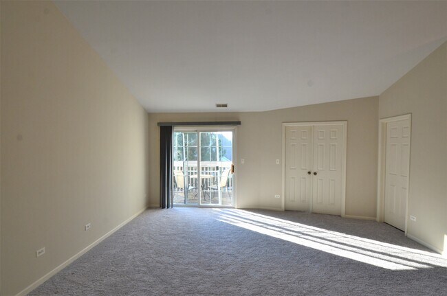 Building Photo - 2843 Rutland Cir
