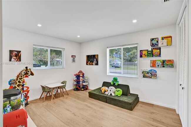 Building Photo - 7941 SW 143rd St