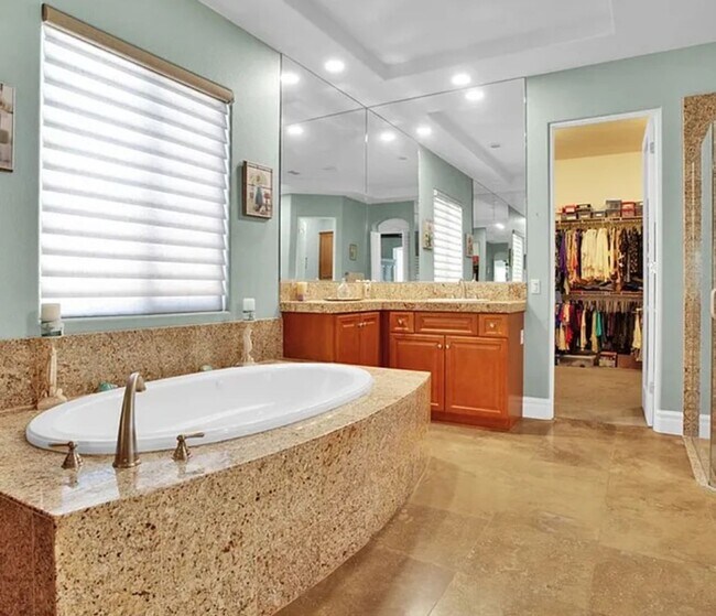 Building Photo - STUNNING STONEBROOK ESTATES HOME