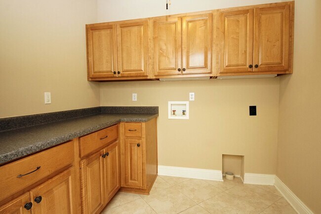 Building Photo - Swift Creek