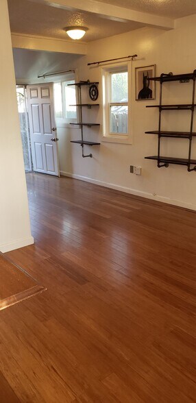 Building Photo - 2409 Elmgrove St