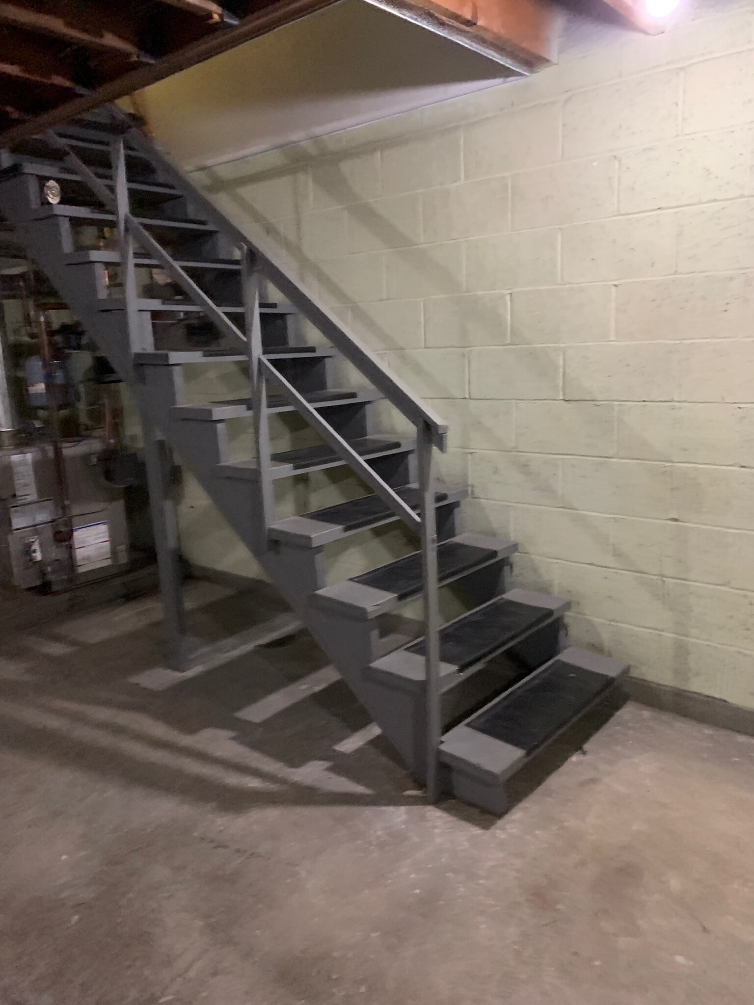Basement - 916 Portland St