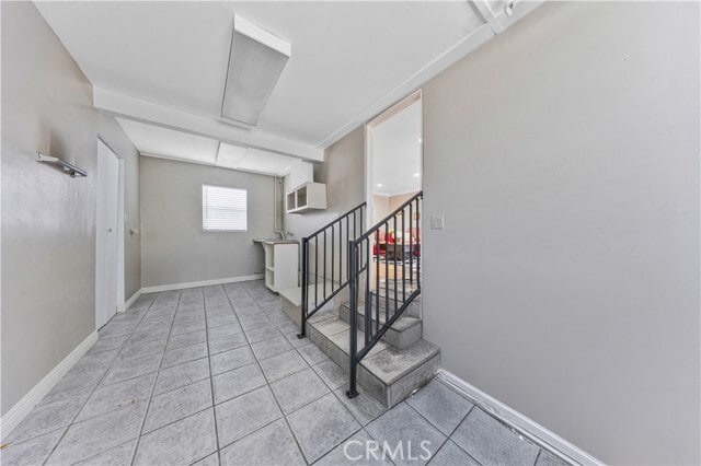 Building Photo - 927 Montecito Dr